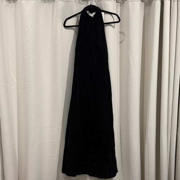 Vintage Elegant Black Velvet Halter Dress Size 9/10 - Picture 1 of 10
